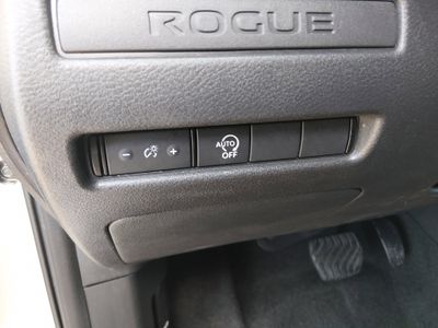 2024 Nissan Rogue — photo 13 view