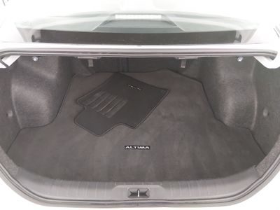 2025 Nissan Altima — photo 11 view