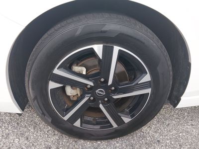 2024 Nissan Sentra — photo 10 view