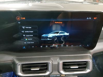 2024 Ford Mustang - Photo 19