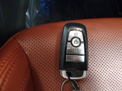 2024 Ford Mustang - Photo 15