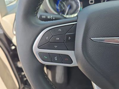2024 Chrysler Pacifica — photo 22 view