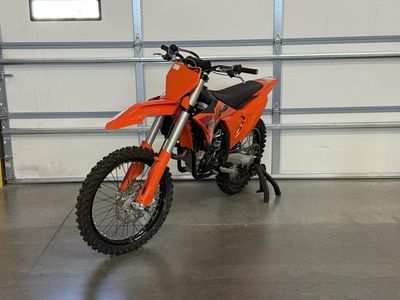 2025 KTM 250 SX-F - Photo 3