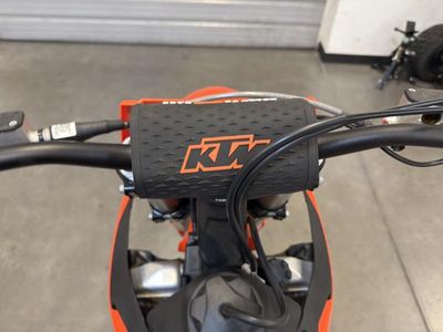 2025 KTM 250 SX-F - Photo 5