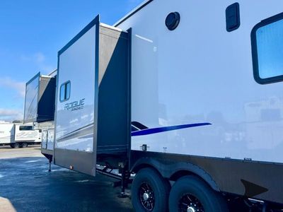 2026 Forest River RV Vengeance Rogue Armored - Photo 10