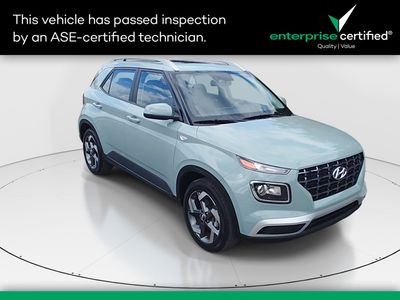 2025 Hyundai Venue SEL IVT — front three-quarter view