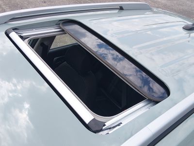 2025 Hyundai Venue — photo 17 view