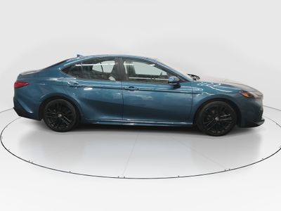 2025 Toyota Camry — photo 8 view
