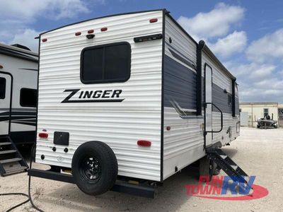 2024 CrossRoads RV Zinger - Photo 12