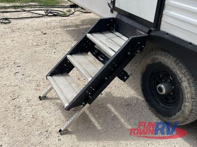2024 CrossRoads RV Zinger - Photo 21