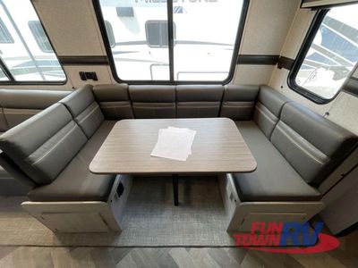 2024 CrossRoads RV Zinger - Photo 25