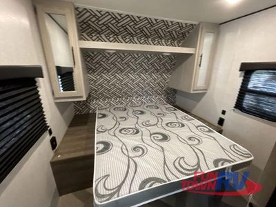 2024 CrossRoads RV Zinger - Photo 35