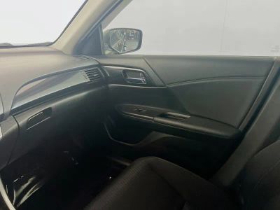 2014 Honda Accord — photo 21 view