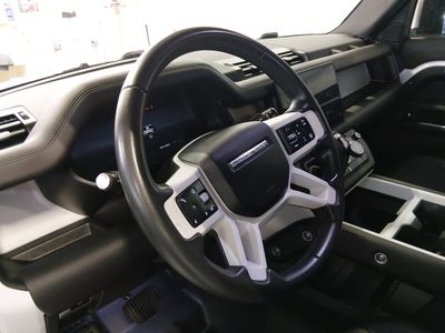 2025 Land Rover Defender - Photo 12