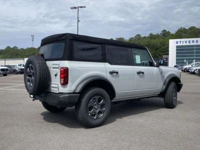2026 Ford Bronco - Photo 3