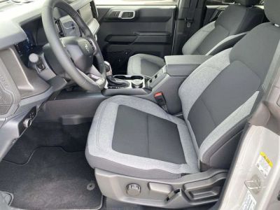 2026 Ford Bronco - Photo 12