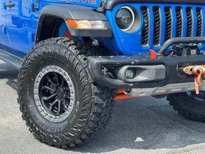 2022 Jeep Gladiator — rear three-quarter view