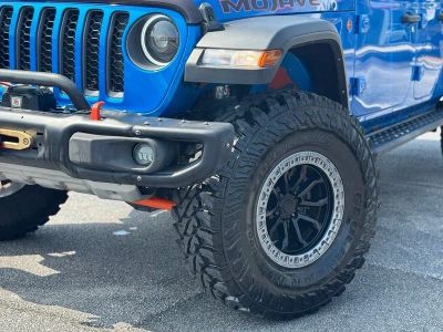 2022 Jeep Gladiator — detail view