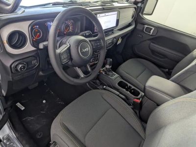 2026 Jeep Gladiator — photo 11 view