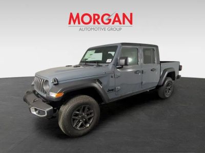 2026 Jeep Gladiator — photo 9 view