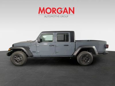2026 Jeep Gladiator — photo 8 view