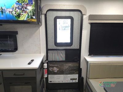 2026 Forest River RV Rockwood Ultra Lite - Photo 18