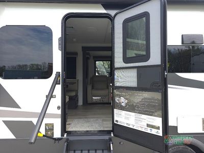 2026 Forest River RV Rockwood Ultra Lite - Photo 17