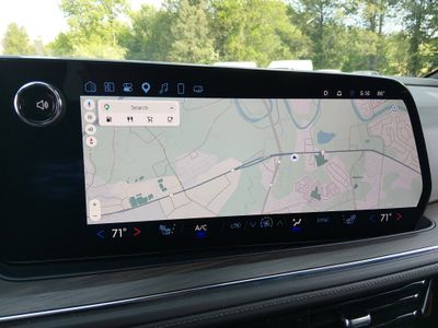 2025 Chevrolet Suburban - Photo 17