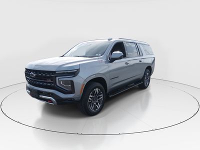 2025 Chevrolet Suburban - Photo 3