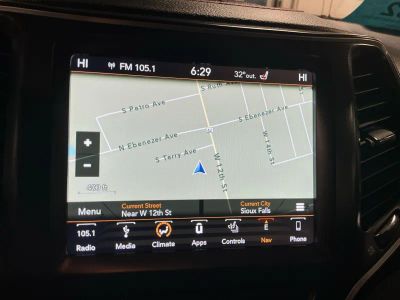 2019 Jeep Cherokee — photo 11 view