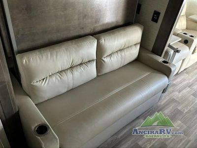2023 Tiffin Motorhomes Wayfarer - Photo 13