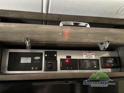 2023 Tiffin Motorhomes Wayfarer - Photo 12