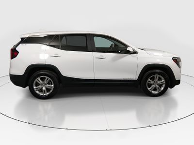 2024 GMC Terrain — photo 8 view