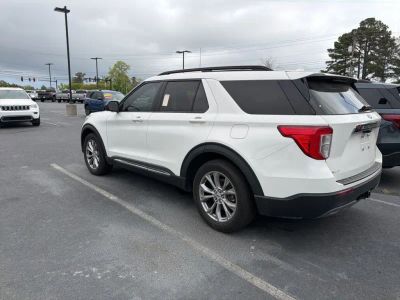 2023 Ford Explorer - Photo 2