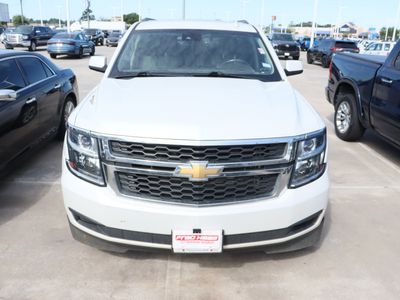 2016 Chevrolet Suburban - Photo 3