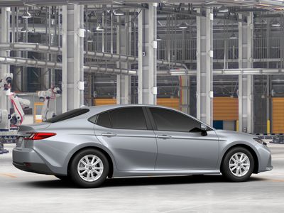 2026 Toyota Camry - Photo 13