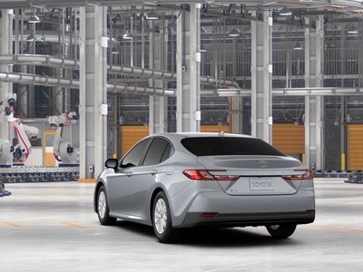 2026 Toyota Camry - Photo 9