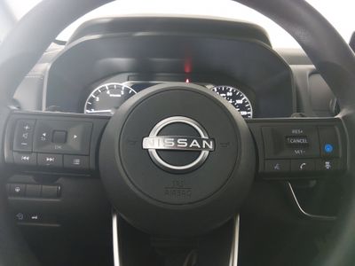 2024 Nissan Rogue — photo 12 view