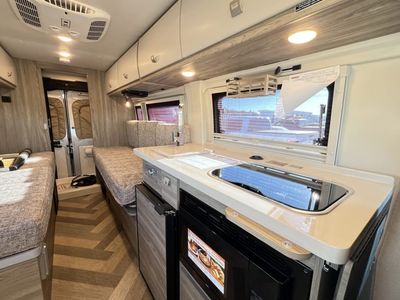2026 Winnebago TRAVATO - Photo 6