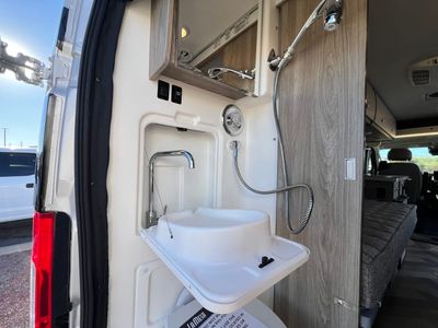2026 Winnebago TRAVATO - Photo 15