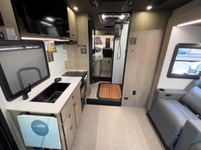 2026 Grand Design LINEAGE SERIES M - Photo 6