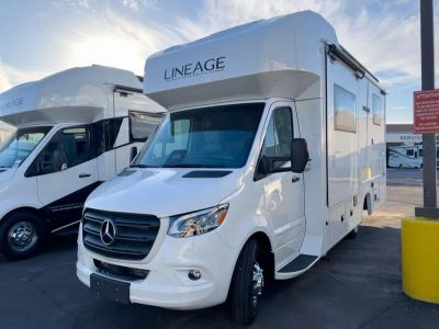 2026 Grand Design LINEAGE SERIES M - Photo 31