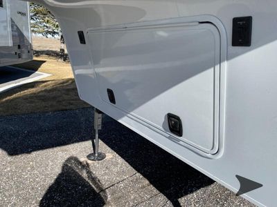 2026 Brinkley Model Z - Photo 23