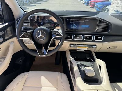 2026 Mercedes-Benz GLE — detail view