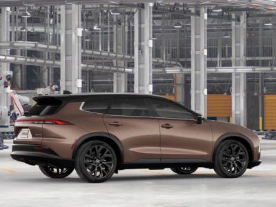 2026 Toyota Crown Signia - Photo 13