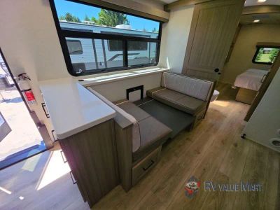 2027 Forest River RV Flagstaff Super Lite — photo 13 view