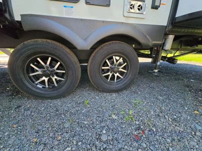 2027 Forest River RV Flagstaff Super Lite — photo 8 view