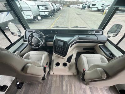 2025 Entegra Coach Vision SE - Photo 8