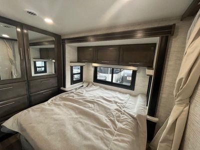 2025 Entegra Coach Vision SE - Photo 13