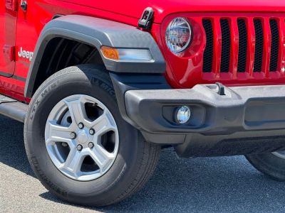 2020 Jeep Wrangler - Photo 10